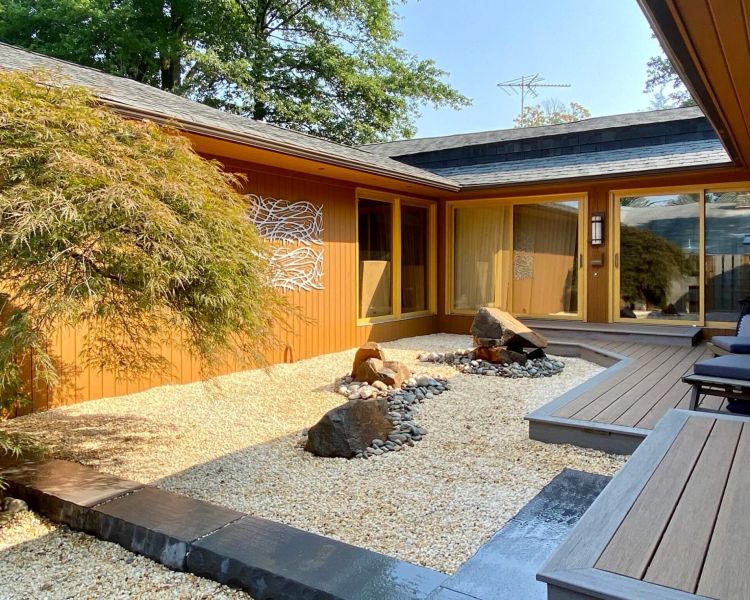 Deck in courtyard with seating | Burkholder Landscape