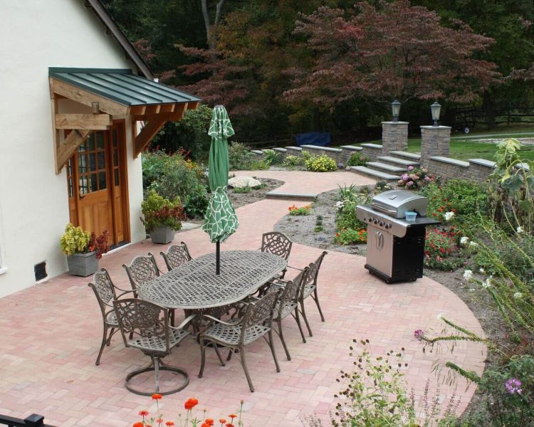 Clay Brick Herringbone Pattern Patio