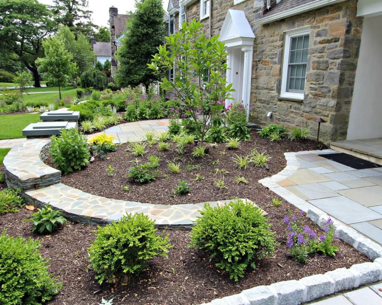 Walkways Front Courtyard