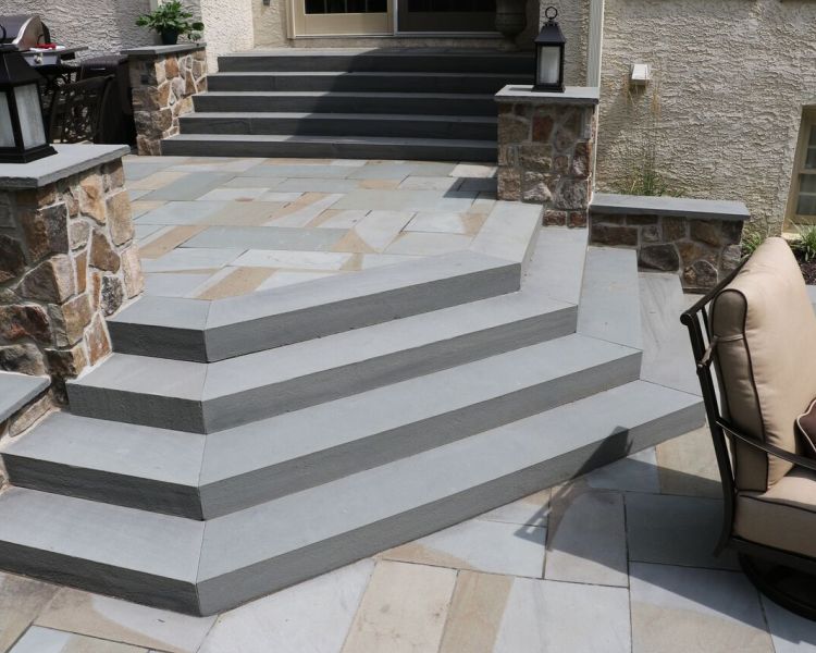 Steps: Solid Thermal Bluestone Steps