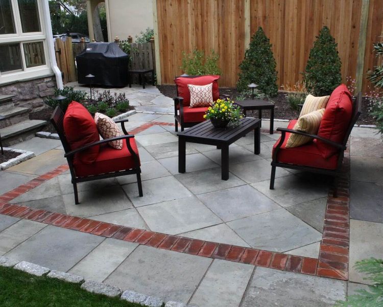 Natural Cleft Full Color Flagstone Patio with Clay Brick Detail