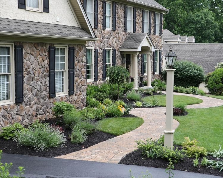 Techo-Bloc Paver Walkway in running bond pattern