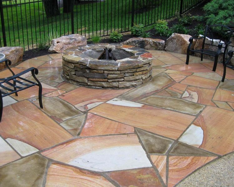 Irregular Natural Brown Stone Patio