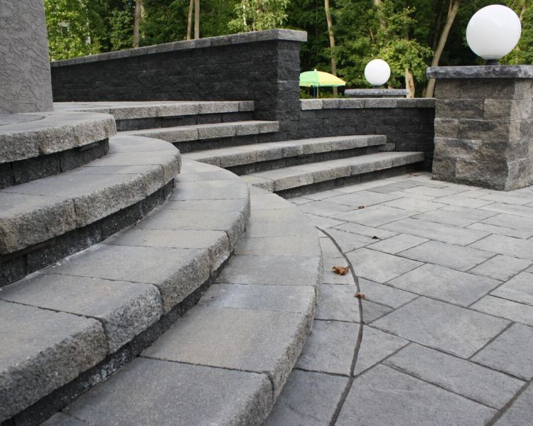 Steps: Techo-Bloc wall stone and caps