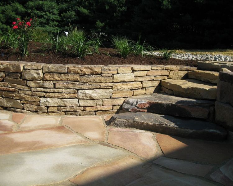 Natural Stone Retaining/Seating Wall