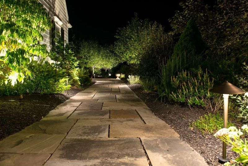 Front-Walkway Landscape Lighting Trends |Burkholder