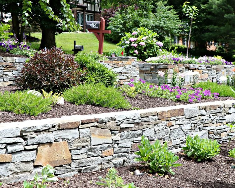 Walls Grey Colonial with Shiners