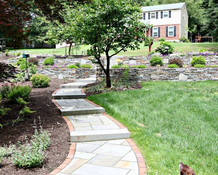 Walkway Full Color Bluestone Flagstone-with BBrick Border