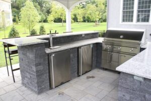 outdoor living spaces - Burkholder outdoor kitchen