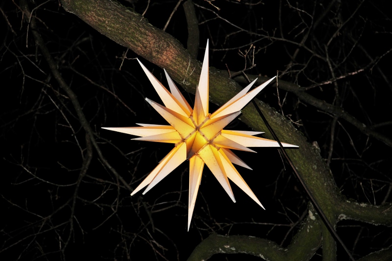 Moravian star | Pennsylvania holiday traditions | Burkholder