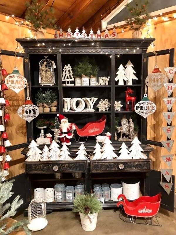 Holiday figurines and ornaments at Burkholder Holiday Market | Stocking Stuffer Ideas | Burkholder Brothers