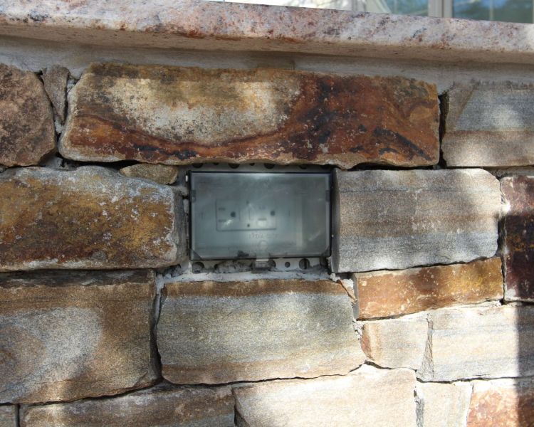 Kitchens and Grills Electric and Outlet