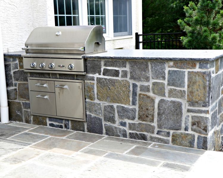 Kitchens and Grills Mica Stone Veneer