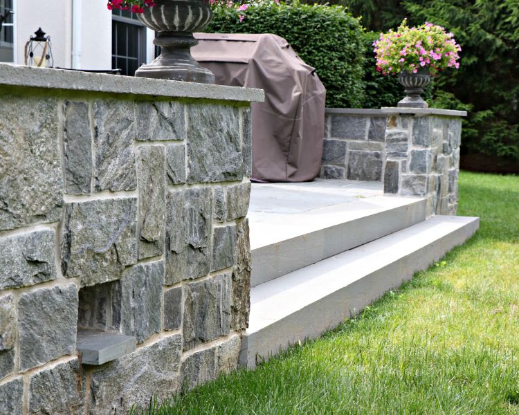 Steps and Stairs Solid Bluestone Treads